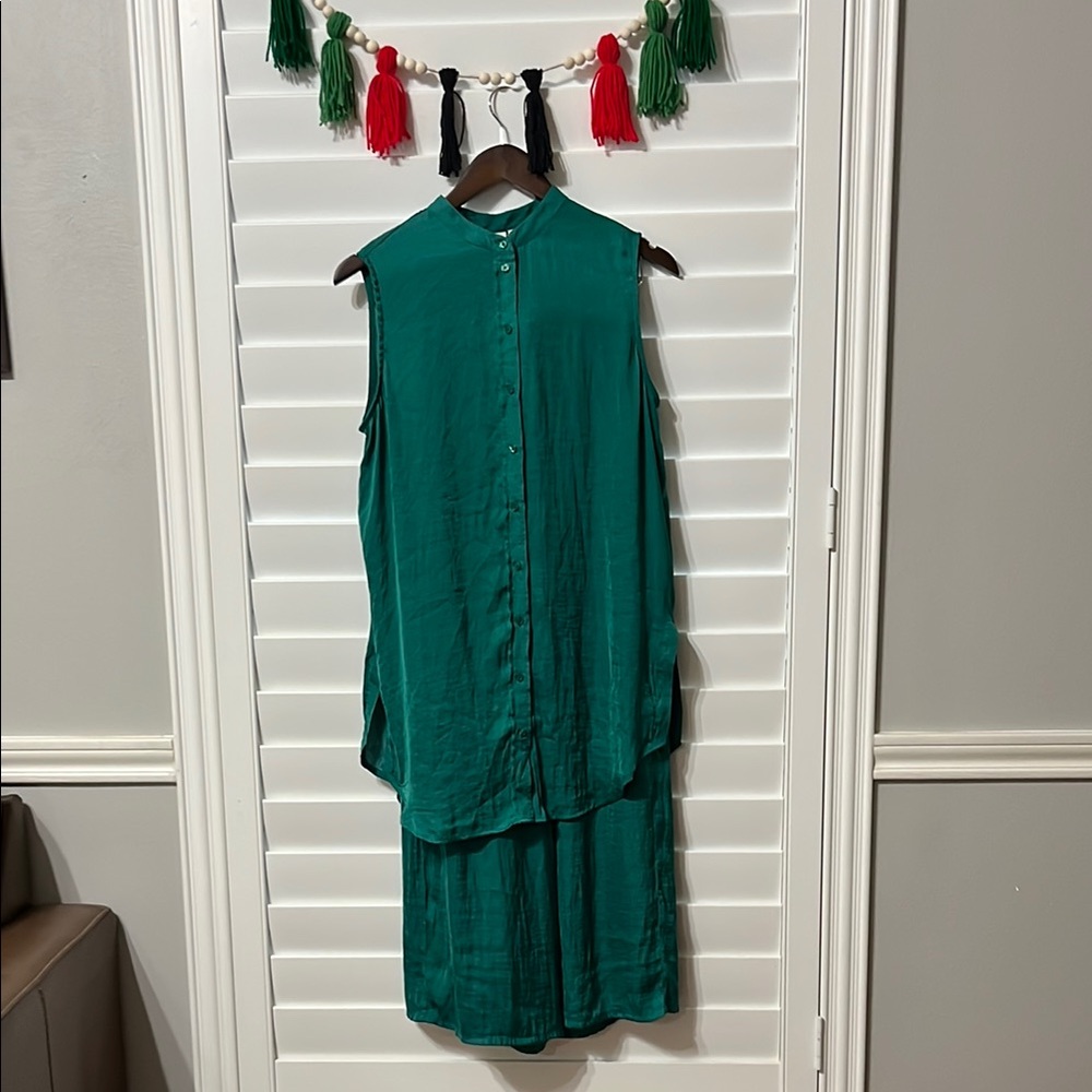 Green Sleeveless Matching Set